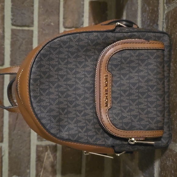 Michael‎ Kors Jaycee XS Backpack Brown - Picture 1 of 8